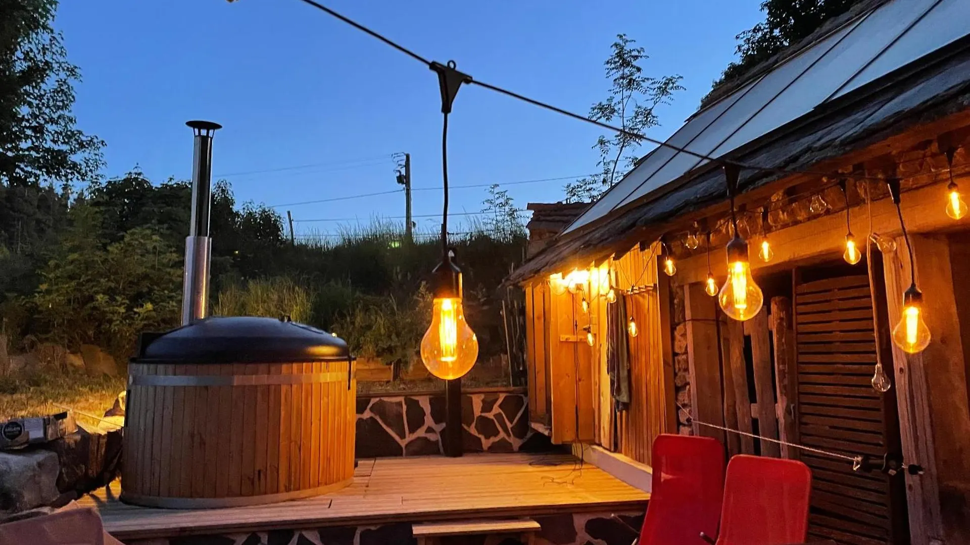 Magnifique Gite En Bord De Lac Devesset Chalet